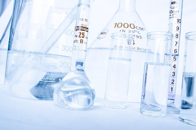 如何選擇和使用聚氨酯涂料高效觸變劑，以解決涂料在垂直表面施工時的流掛和分層問題。